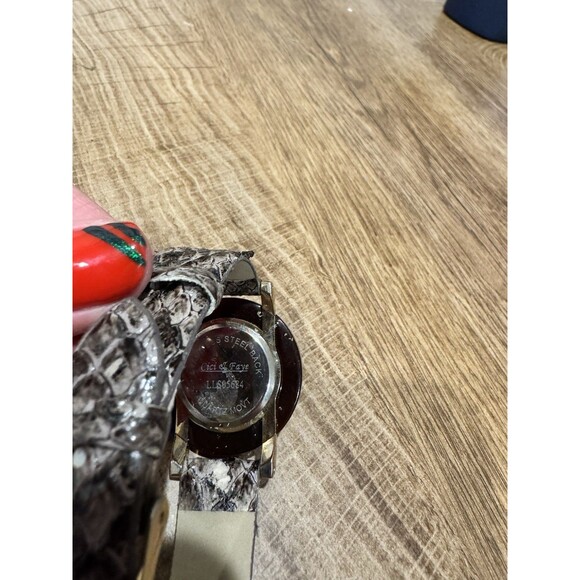 Cici & Faye Wristwatch Gold Tone Round Face Brown Buckle Band Rhinestones - Picture 4 of 4